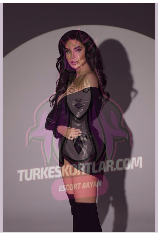 Cevizlibağ Escort Bayan Dildosuz Gezmiyor 